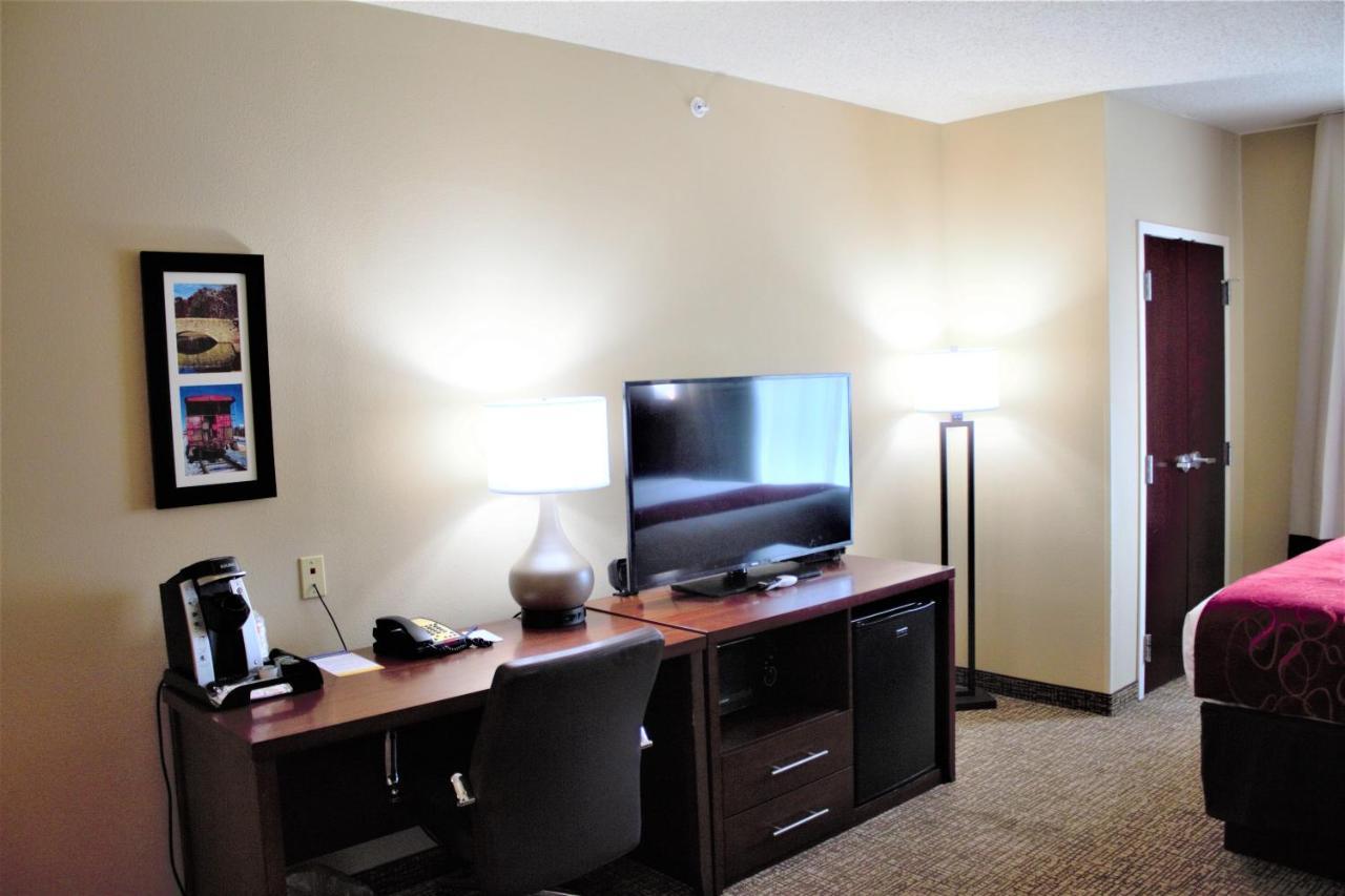 Comfort Suites Huntersville Near Lake Norman Экстерьер фото