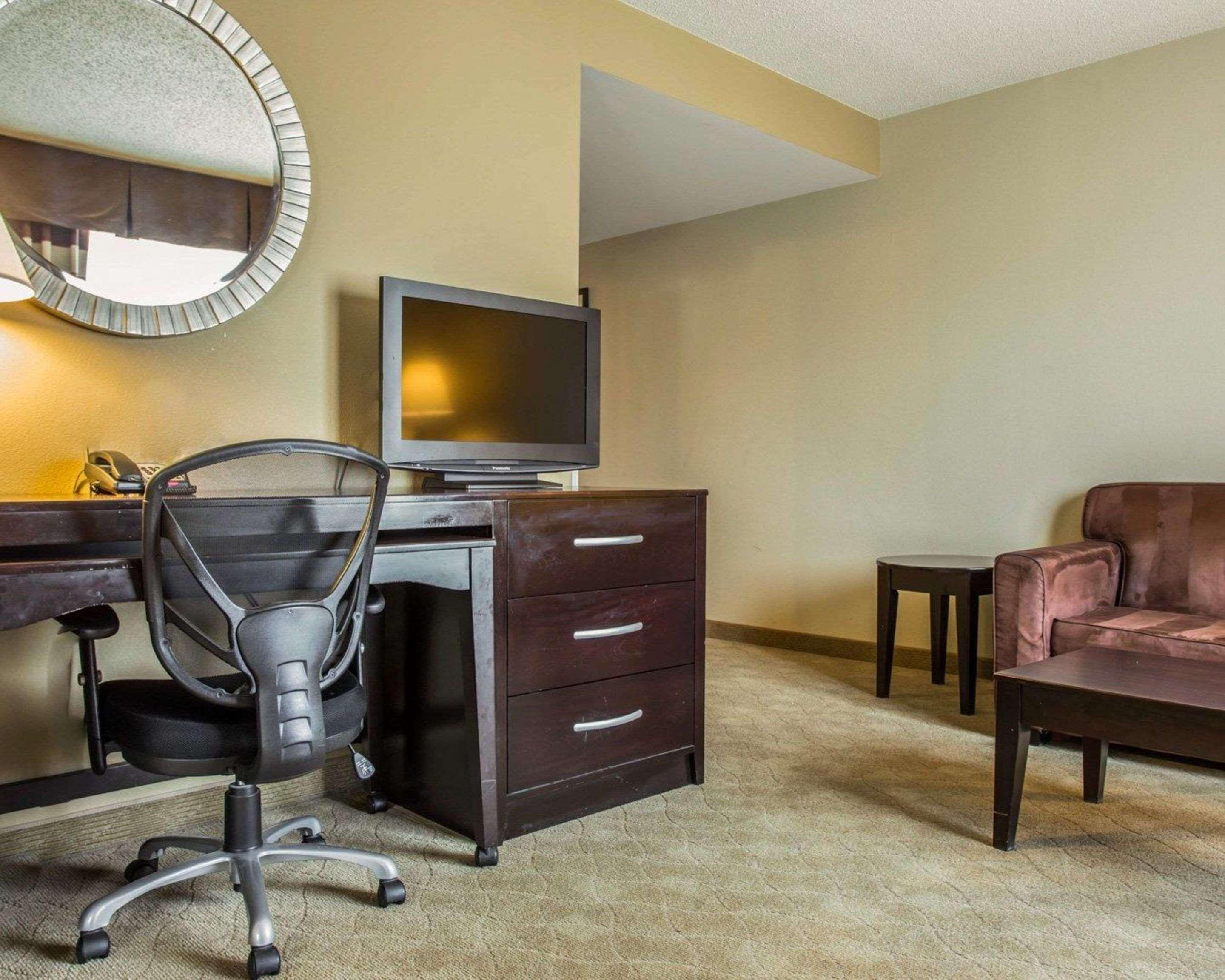 Comfort Suites Huntersville Near Lake Norman Экстерьер фото