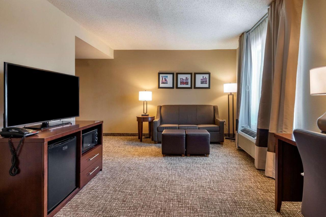Comfort Suites Huntersville Near Lake Norman Экстерьер фото